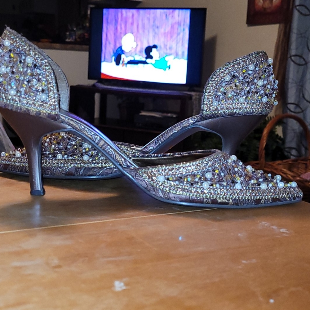 Shoes - Picture 3 of 3